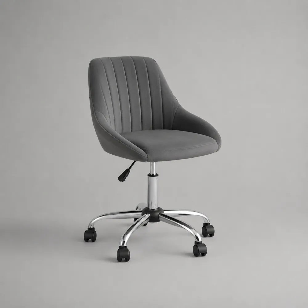 Chaise de bureau pivotante avec roulettes en velours gris base acier chromé 60 x 60 x 85 cm